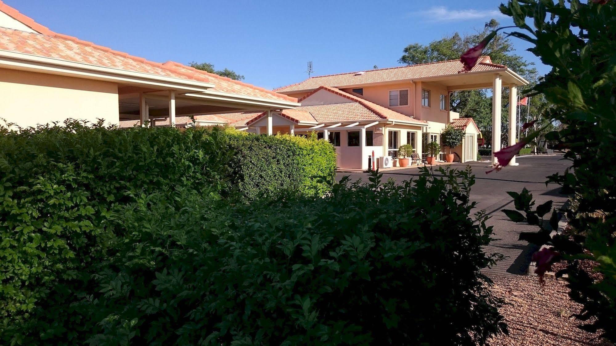 Country Roads Motor Inn Goondiwindi Extérieur photo
