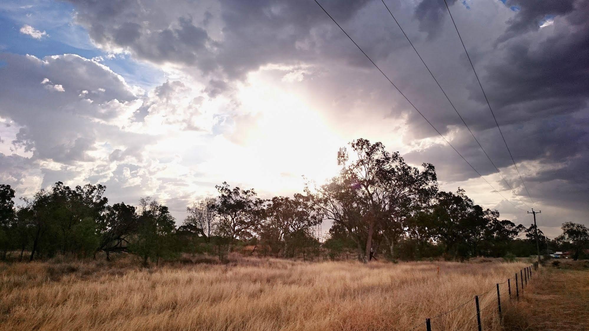 Country Roads Motor Inn Goondiwindi Extérieur photo